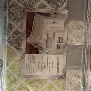 Silver Quilt Set with Pillowcases